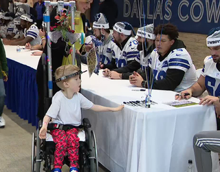 Dak Prescott, Cowboys Players Visit North Texas Children's Hospitals – NBC  5 Dallas-Fort Worth