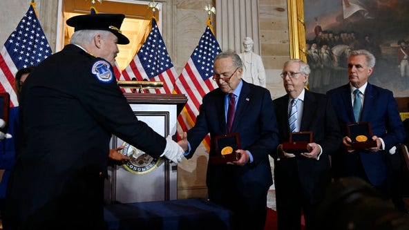 Officers who defended Capitol on January 6 awarded Congressional Gold Medals