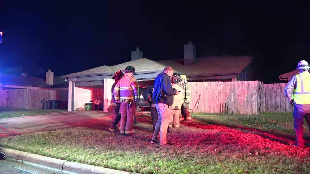 1 critically injured in Fort Worth house fire