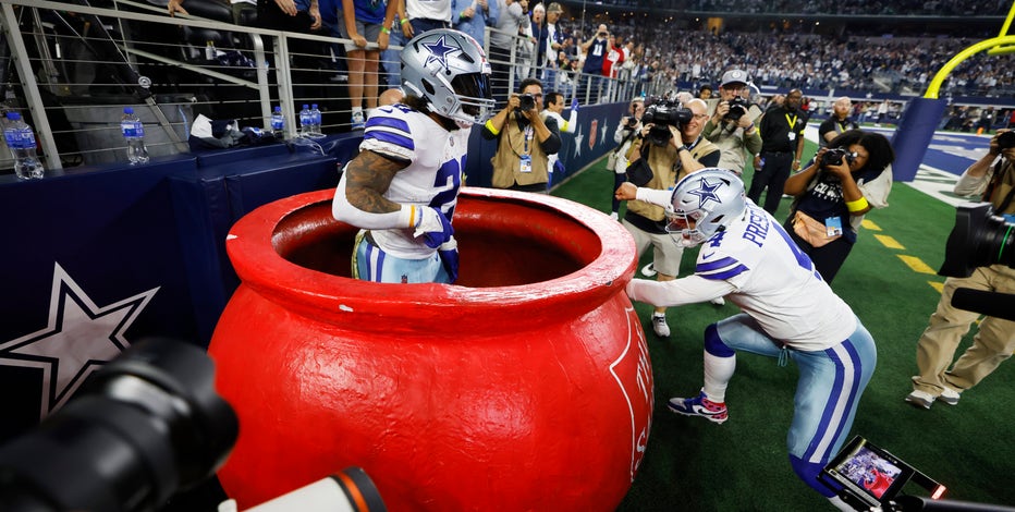 Dallas Cowboys score 33 fourth-quarter points as they rout