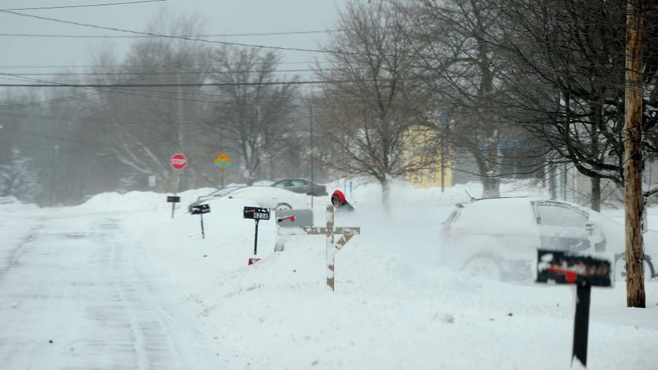 200d336a-Major Winter Storm Brings Snow, Freezing Temperatures To Big Swath Of U.S.
