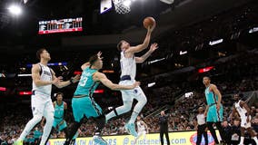 Doncic scores 51 points, Mavs beat Spurs for 6th straight