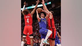 Doncic scores 39, Mavs rally for 111-106 over Houston