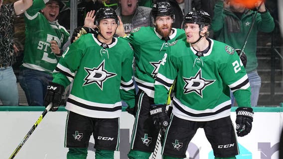 All-Star Robertson scores two goals, Stars top Panthers 5-1