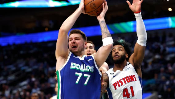 Doncic scores 53 in return, Mavericks beat Pistons 111-105