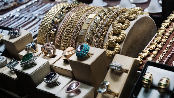 Thieves break into Town East Mall to steal $2 million in jewelry, Mesquite police say