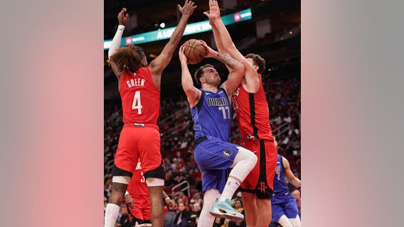 Doncic scores 39, Mavs rally for 111-106 over Houston
