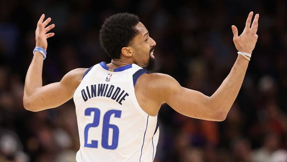 Dinwiddie scores 36, Mavs top Suns 99-95 after Doncic hurt