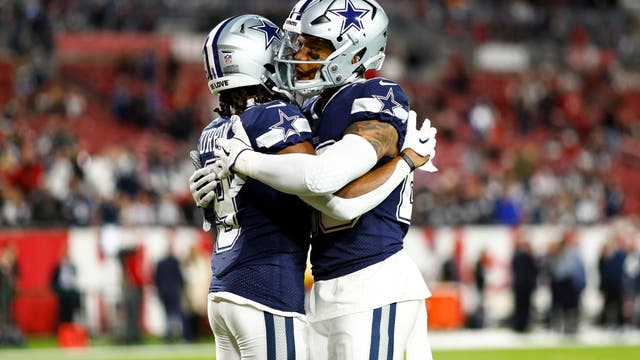 Cowboys beat Buccaneers 31-14 to advance in the playoffs