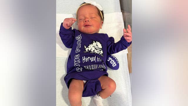 Newborns in Texas & Georgia dressed for National Championship