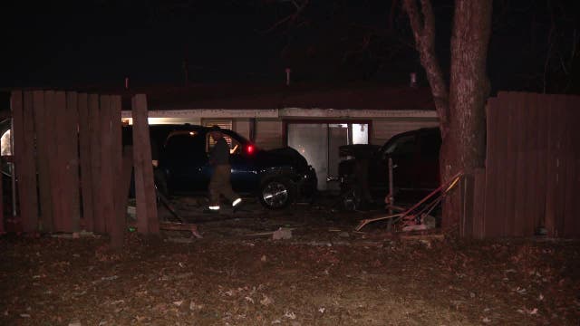 Suspected drunken driver crashes into Fort Worth home