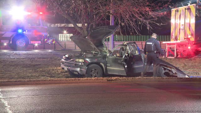 Fatal crash involving pickup shuts down I-30 in Mesquite