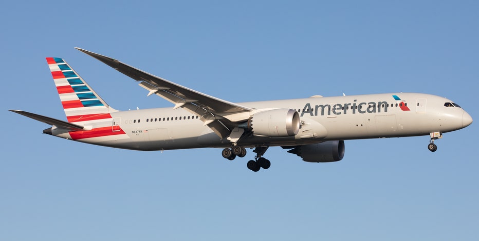 American Airlines pilots to vote on possible strike