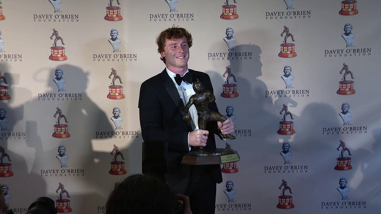 TCU QB Max Duggan To Receive Davey O'Brien Award In Fort Worth | FOX 4 ...