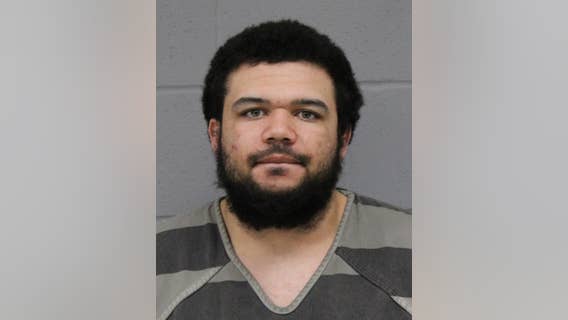 Arlington man who did donuts during Austin street takeover, led police on chase charged