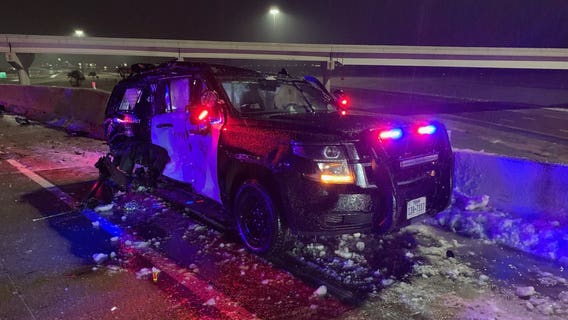 2 Fort Worth officers hospitalized after patrol car hit by 3 18-wheelers