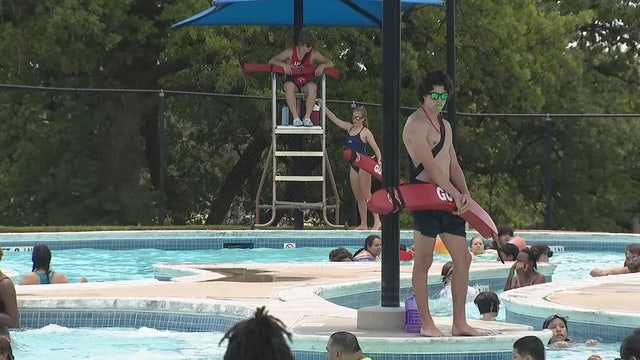 Arlington hiring lifeguards for $15 an hour