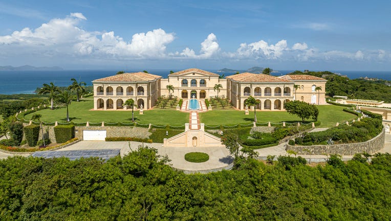 Terraces, Mustique, Knight Frank 16x9