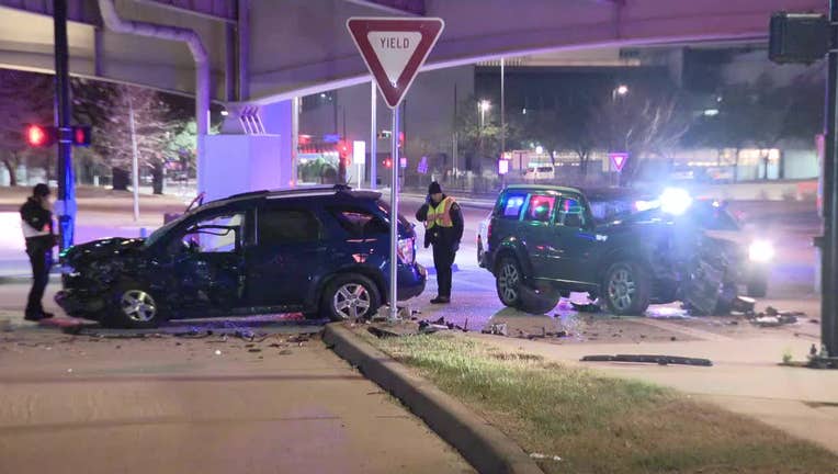 Late Night Crash In Dallas Leaves Multiple People Injured | FOX 4 ...