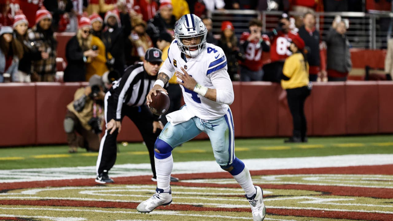 Dak Prescott agrees to new contract with Dallas Cowboys