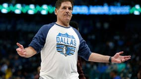 Mavs owner Cuban plans protest over free bucket for Warriors