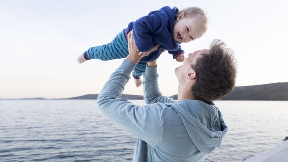 2 North Texas cities are among the worst in the country for single dads, report says