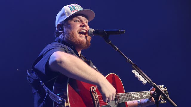 Luke Combs helping a fan who almost owed him $250,000 for selling unauthorized merchandise