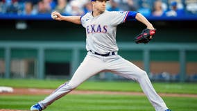 Injured Rangers righty deGrom looks 'pretty good' in bullpen session