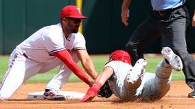 Garver, Rangers stay hot to start season, rout Phillies 16-3