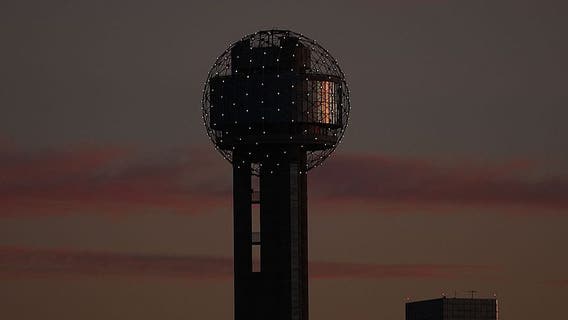 Reunion Tower plans 10th Lone Star NYE Bash with drones and fireworks