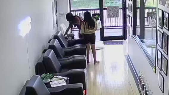 Another owner of Dallas dance studio reports having wallet stolen