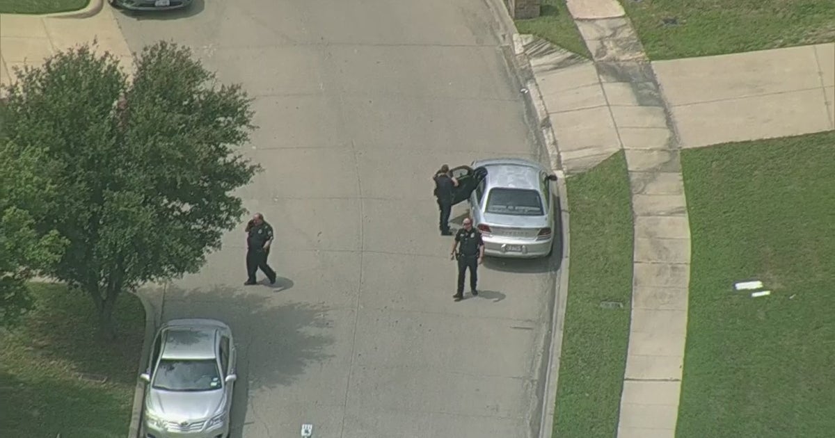2 suspects in custody after Grand Prairie police chase | FOX 4 Dallas ...
