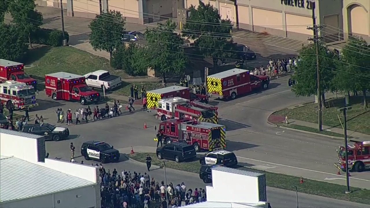 Dallas mall shoppers evacuate during false-alarm shooting scare; 1