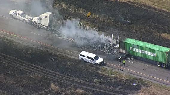 Crash on I-20 in Kaufman Co. leaves 1 dead, closes interstate
