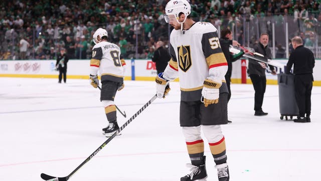 Dallas Stars president issues apology after fans throw trash on ice during blowout loss