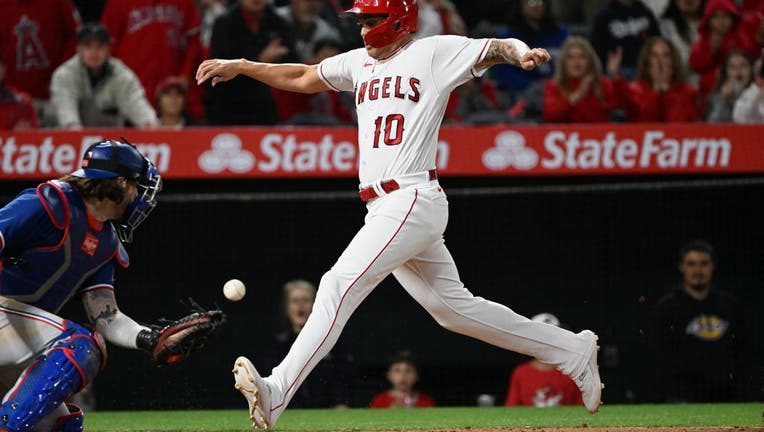 Angels beat Yankees 4-3 in 10 innings