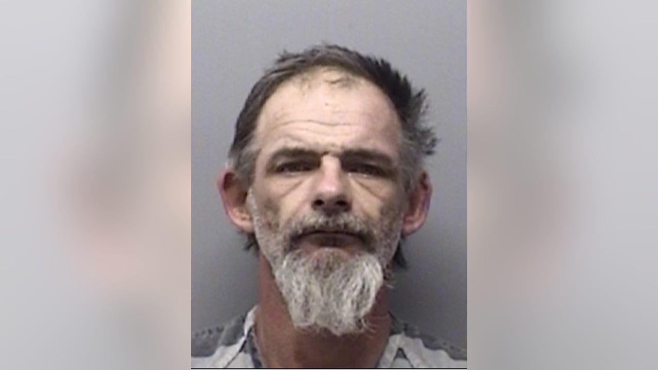 Wise County man leads deputies to wife, 11-year-old daughter's bodies inside his garage - Vimarsana News