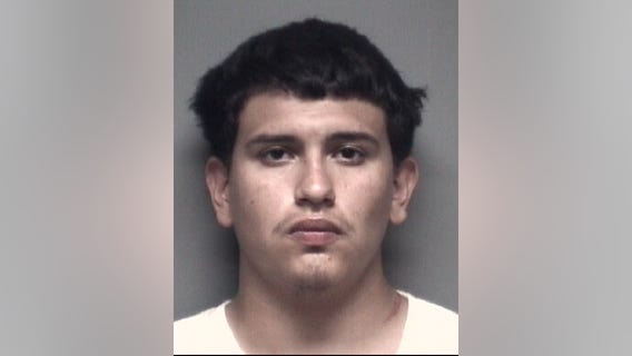 Man arrested after allegedly fleeing deadly Grand Prairie crash