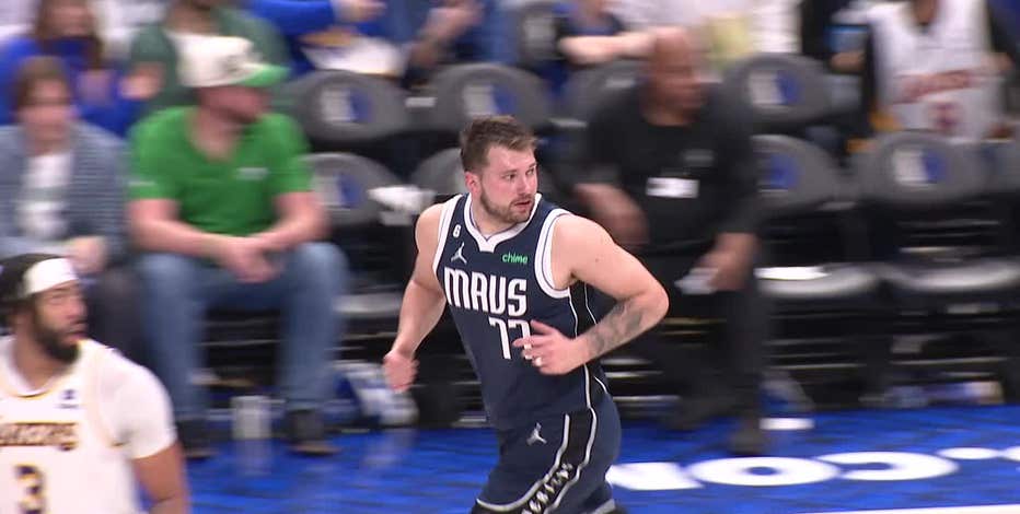 Should the Dallas Mavericks keep or trade their 10th pick in the NBA Draft?
