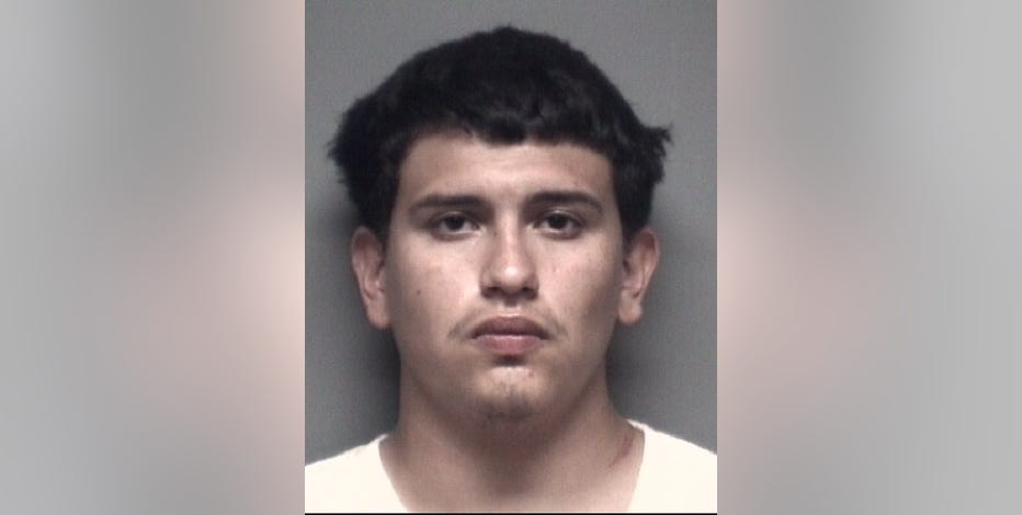Man arrested after allegedly fleeing deadly Grand Prairie crash