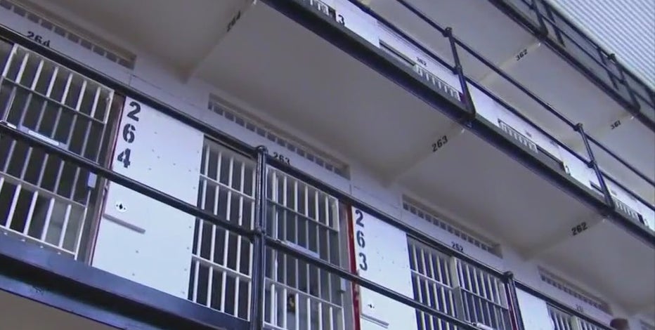 Inmates are dying in stifling Texas prisons, but the state seldom acknowledges heat as a cause of death