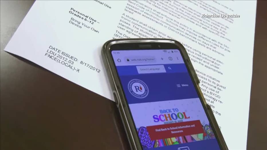 Device Locks Up Student Phones 