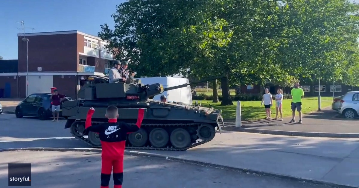 Prom Tank Watch this teen roll up to prom in a tank | FOX 4 Dallas-Fort Worth