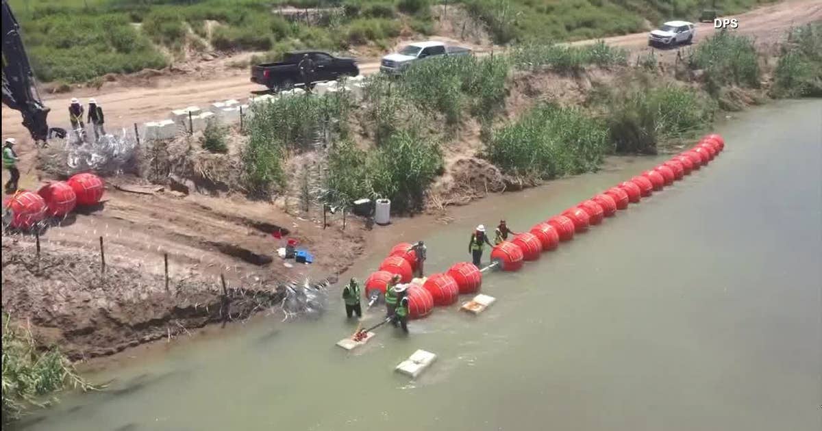 Texas' floating border wall in portion of Rio Grande nearing completion ...