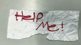 13-year-old girl waves 'help me' note, leading to arrest of kidnapping suspect from North Texas