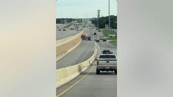 Hot air balloon lands on 75 in McKinney