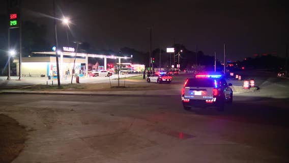 2 injured during exchange of gunfire outside Dallas gas station