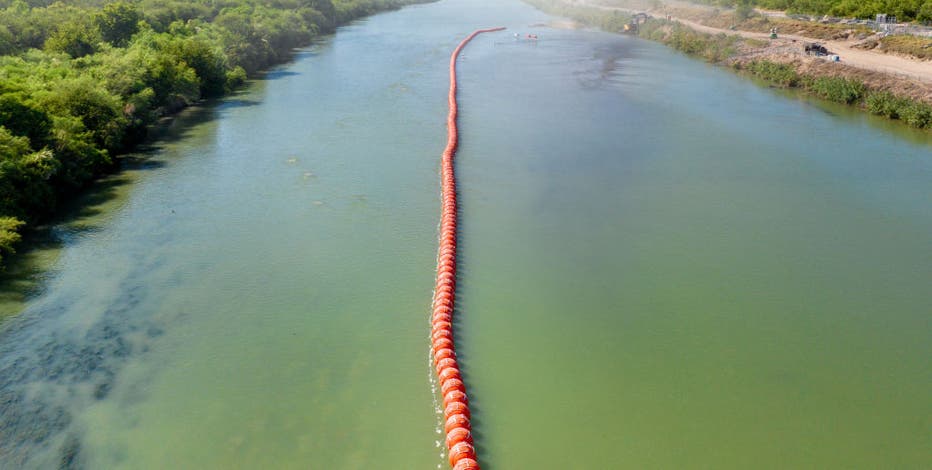 Texas moves large floating barrier on US-Mexico border closer to American soil