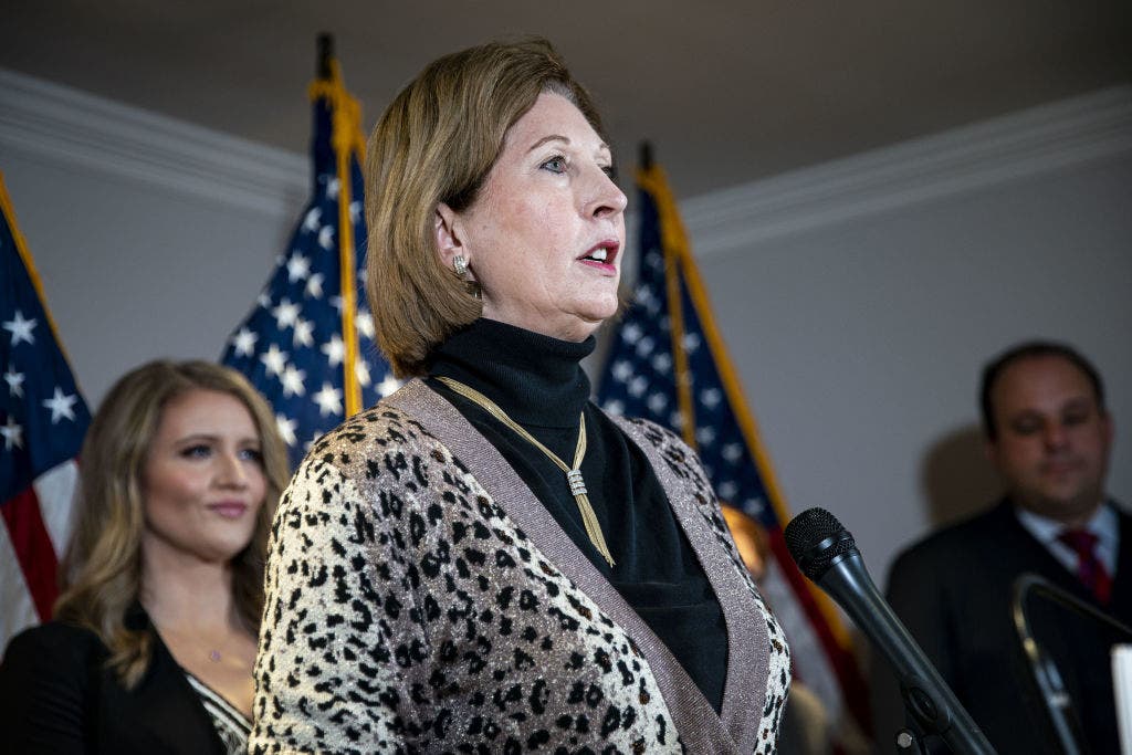 Texas woman accused of threatening to kill judge overseeing Trump ...