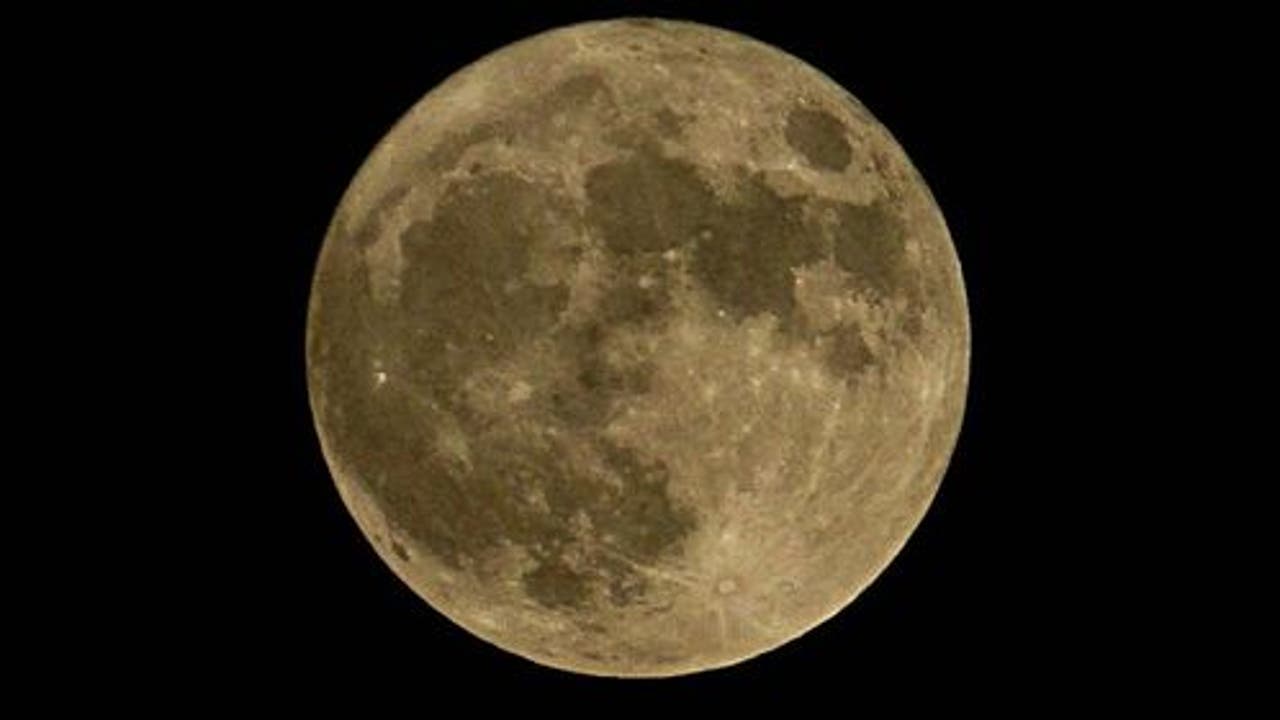Blue Supermoon apparently generated solar energy for the Texas electric